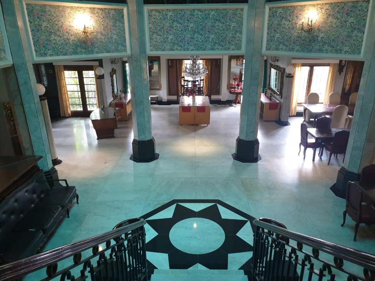 อริมบี เปชาเตน สวีท Hotel จาการ์ตา ภายนอก รูปภาพ