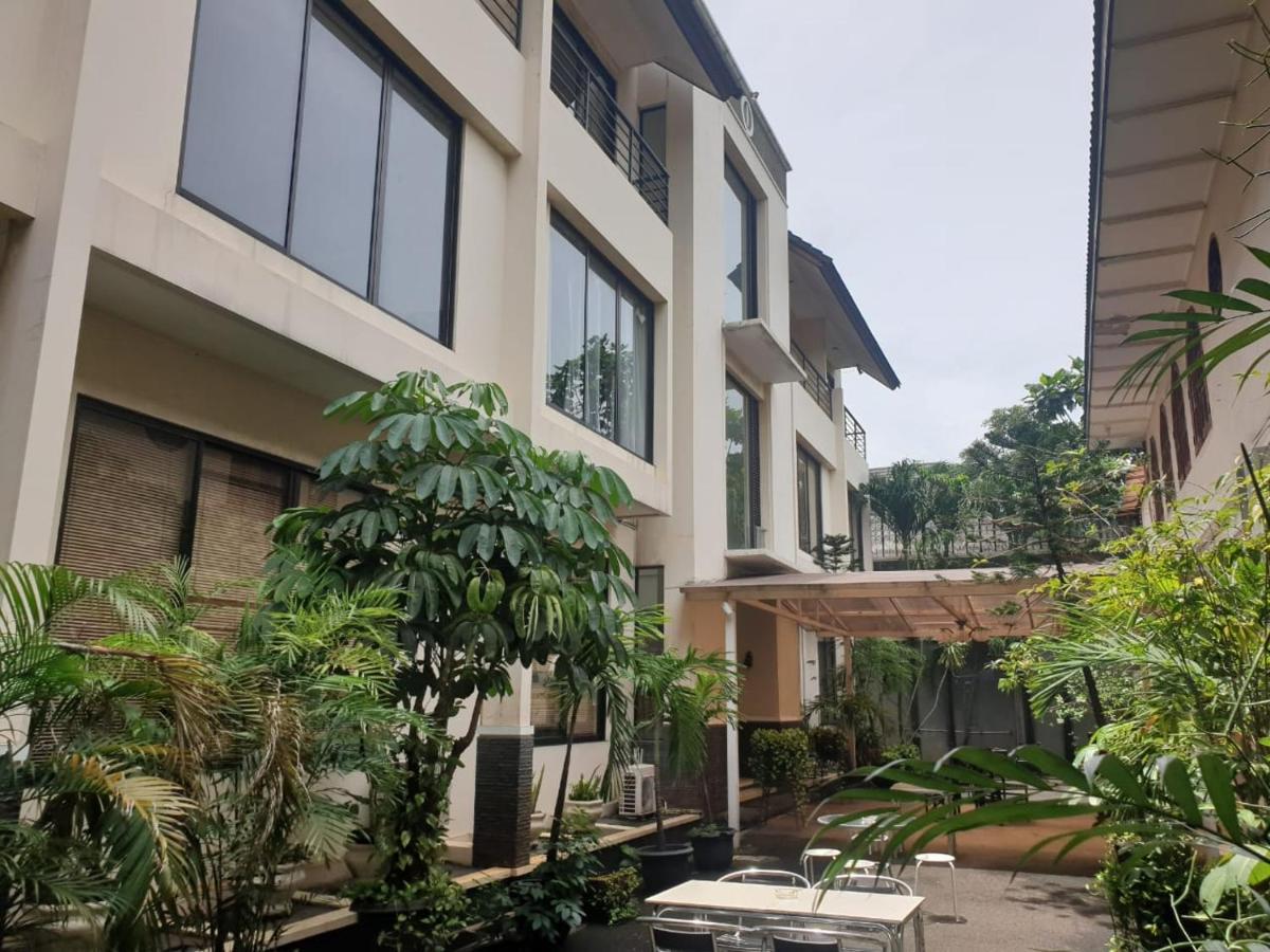 อริมบี เปชาเตน สวีท Hotel จาการ์ตา ภายนอก รูปภาพ