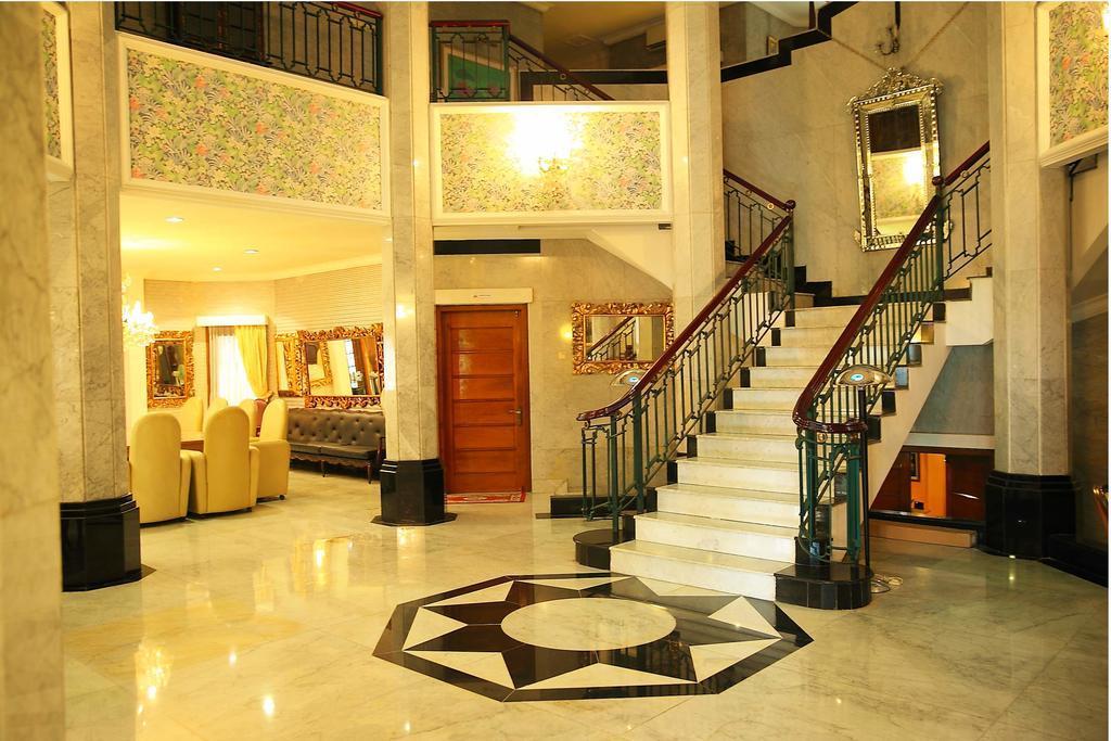 อริมบี เปชาเตน สวีท Hotel จาการ์ตา ภายนอก รูปภาพ