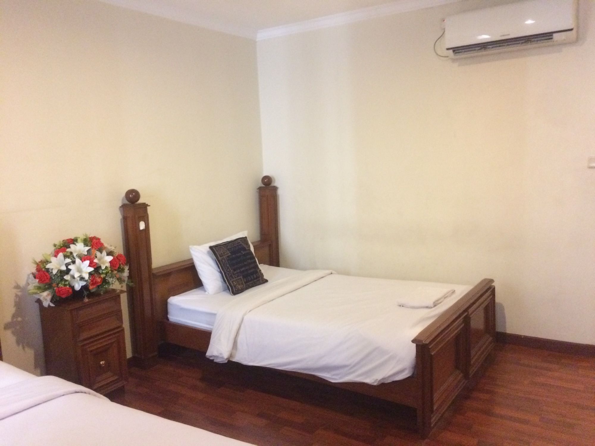อริมบี เปชาเตน สวีท Hotel จาการ์ตา ภายนอก รูปภาพ